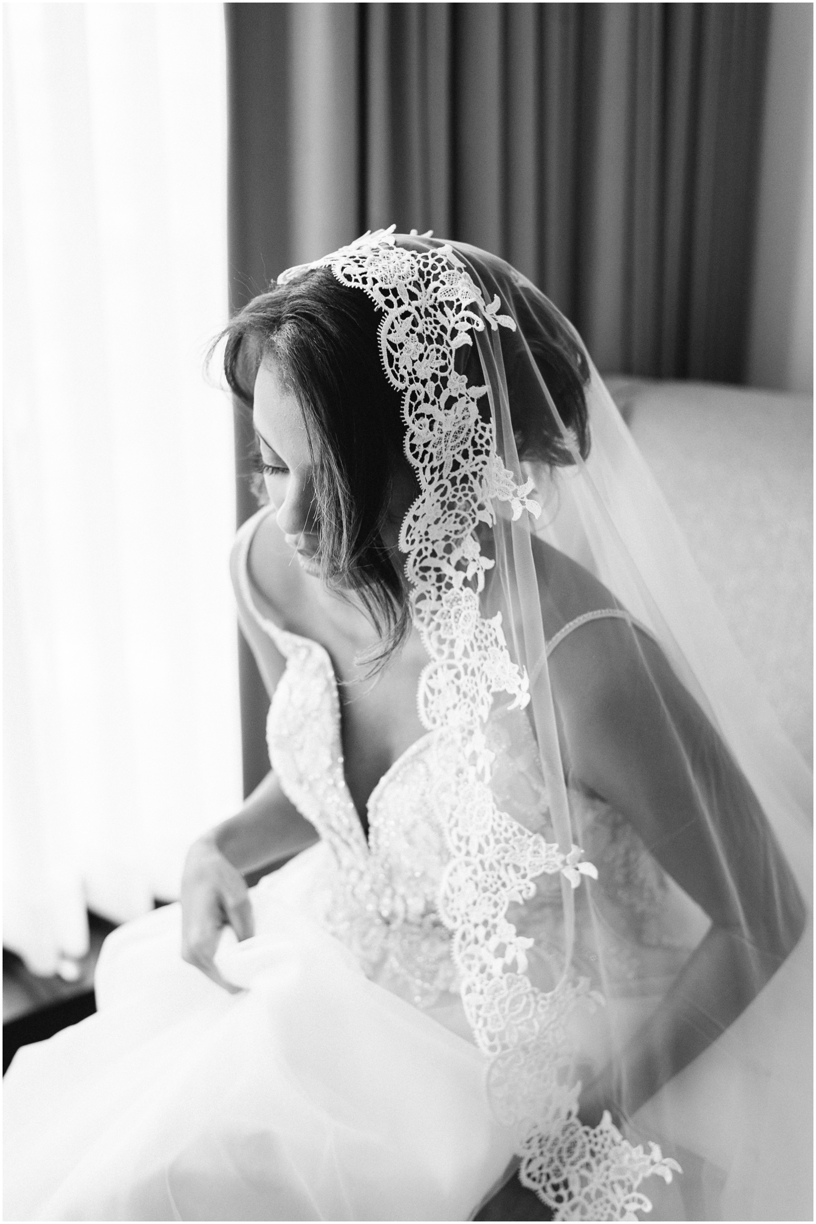 2019 Top Ten Bridal Prep Portraits: wedding at chicago langham