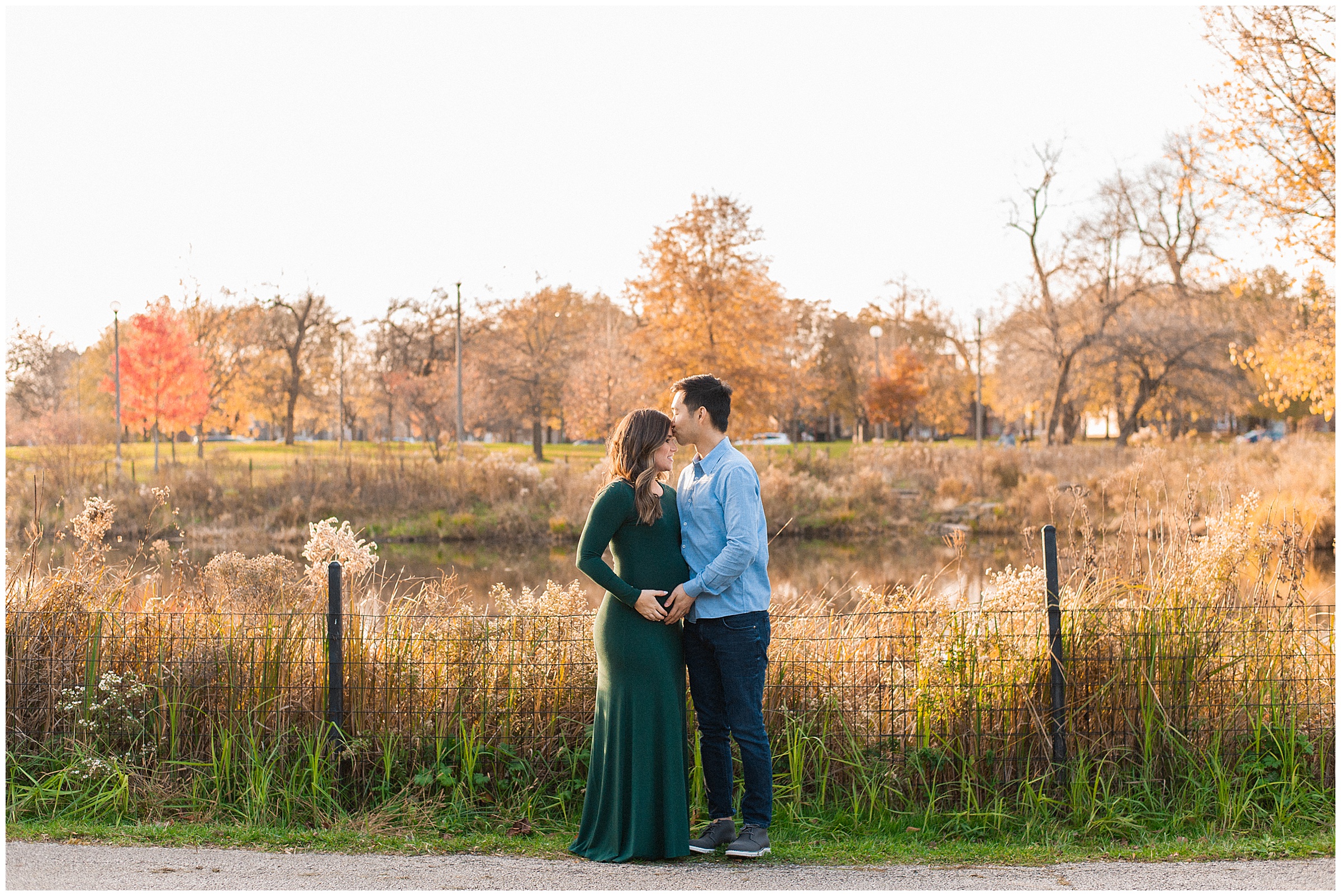 fall maternity session at humboldt park