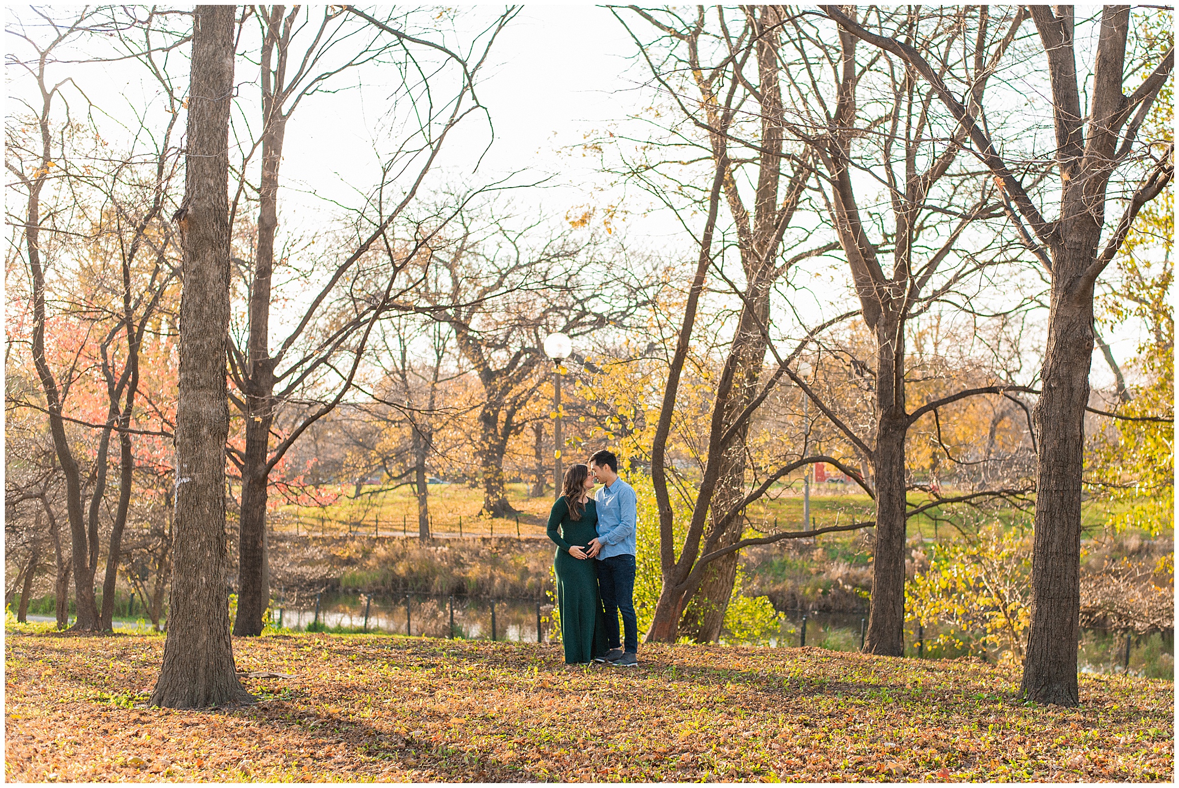 fall maternity session in chicago